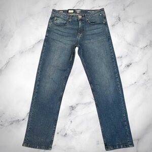 NEW~Chaps~Men’s Straight Fit Freedom Stretch Dark Wash Jeans~Size 32x30~SKU138
